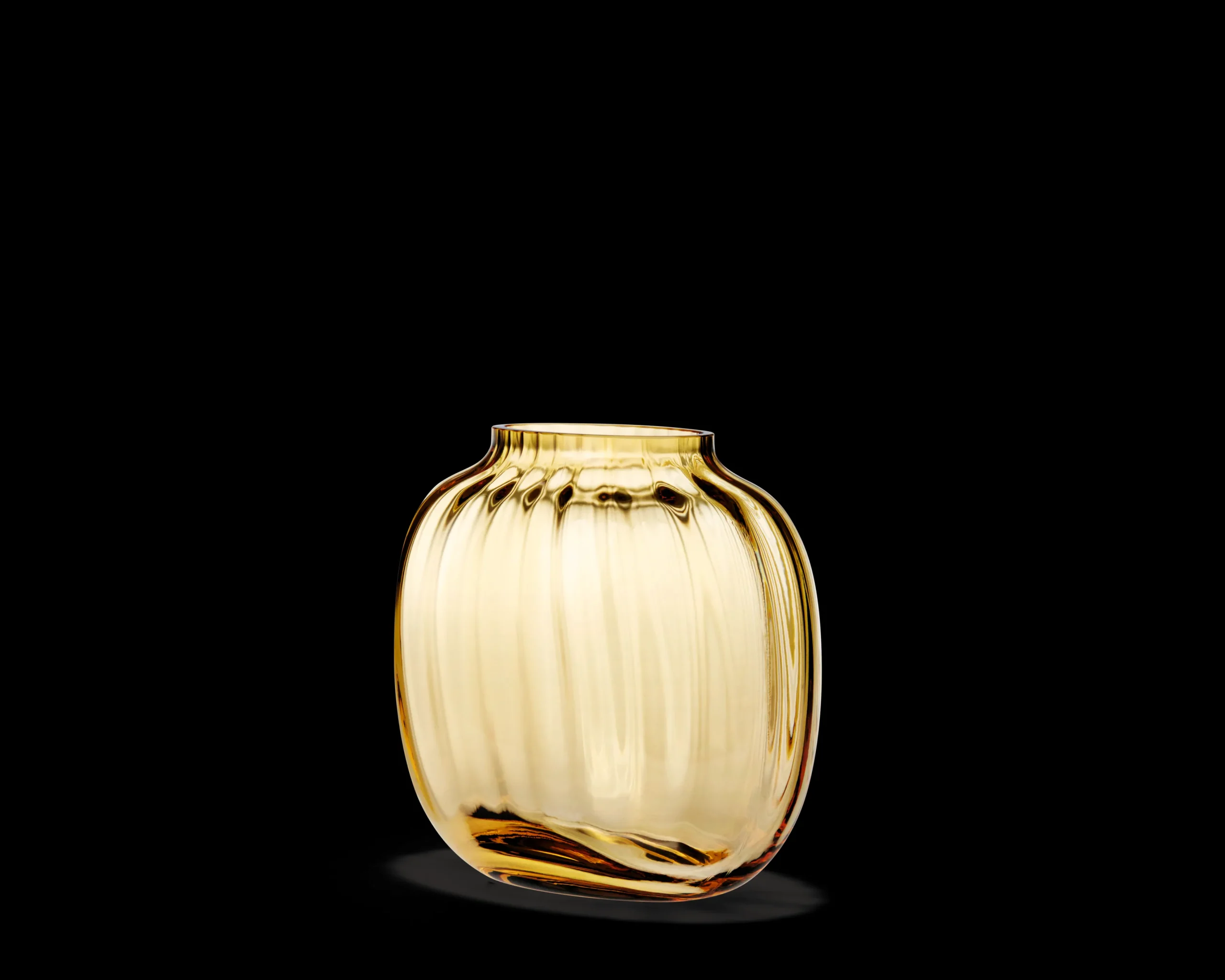 Online Holmegaard Primula Oval Vase H12.5 amber | Køb her