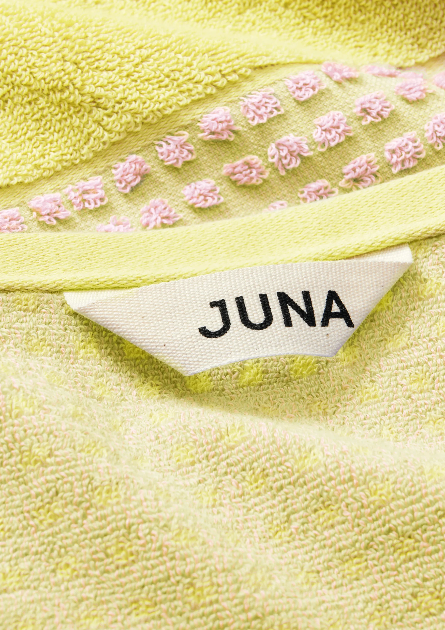 New JUNA Håndklæde 70x140 cm i gul fra serien Check | Køb her