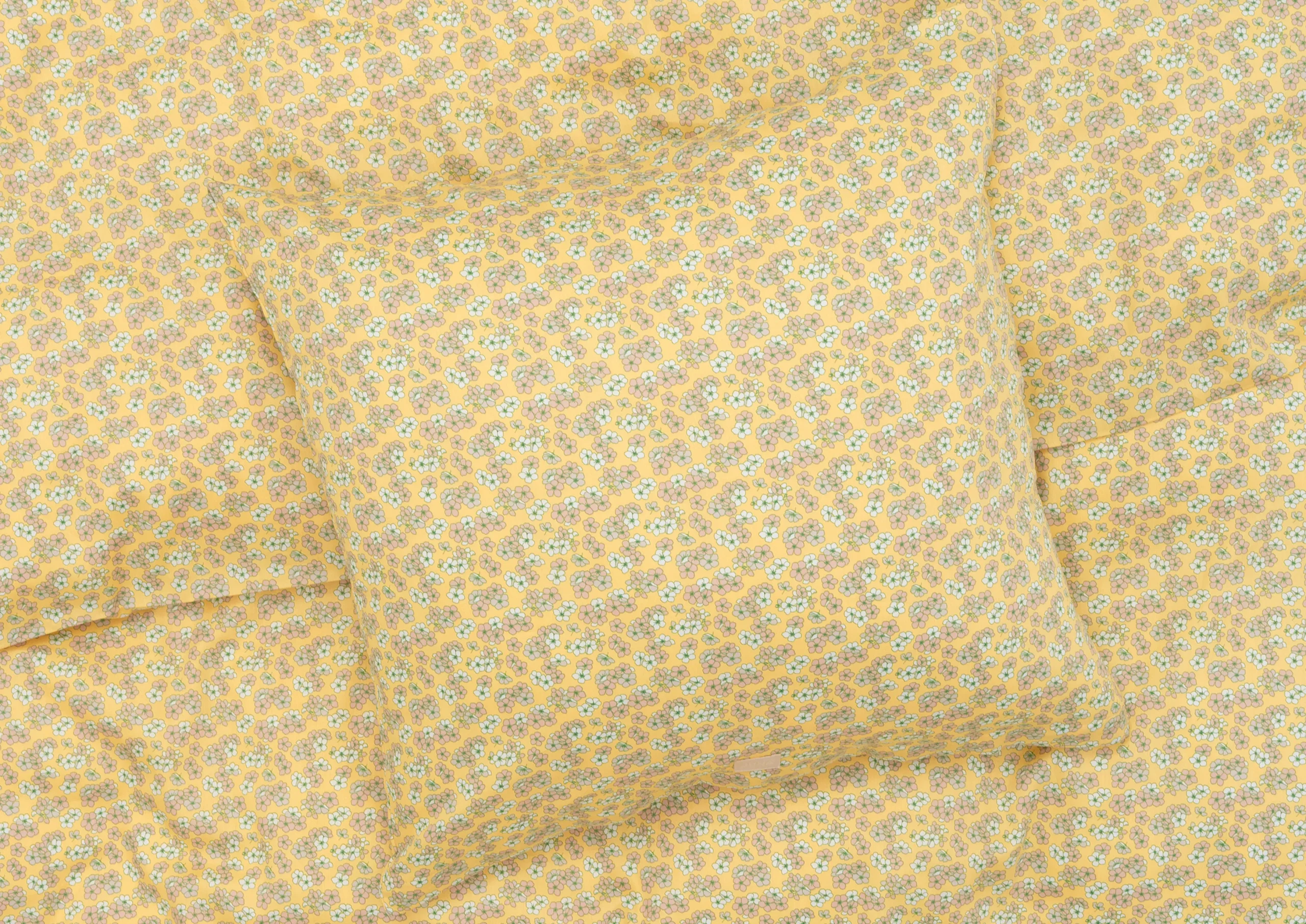 Clearance JUNA Pleasantly Sengetøj 150x210 cm gul SE | Køb her