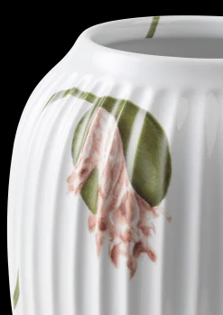 Discount Kähler Hammershøi Poppy Vase H21 hvid m. deko | Køb her