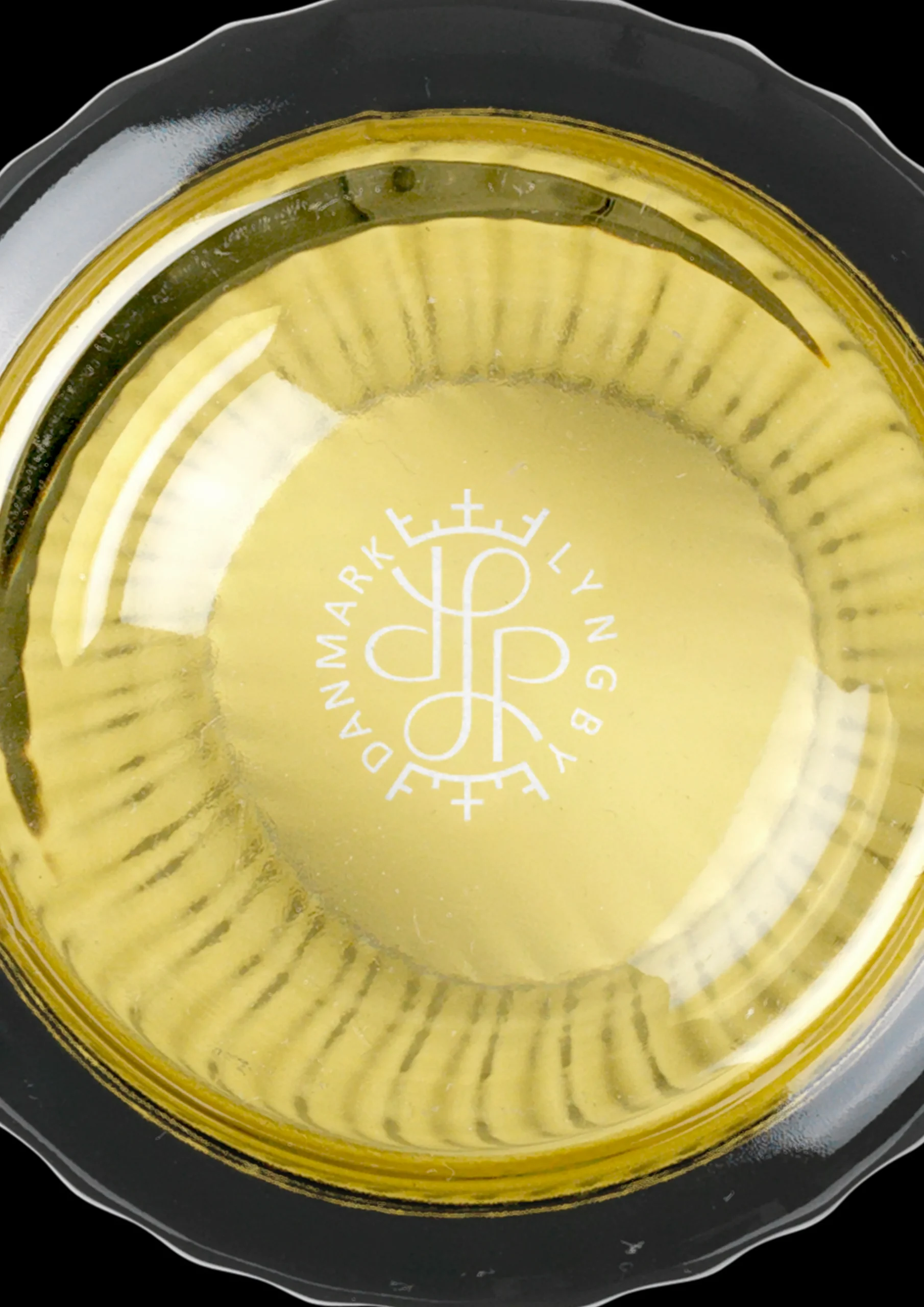 Best Lyngby Porcelæn Lyngby Vase H15.5 olivengrøn mundblæst glas