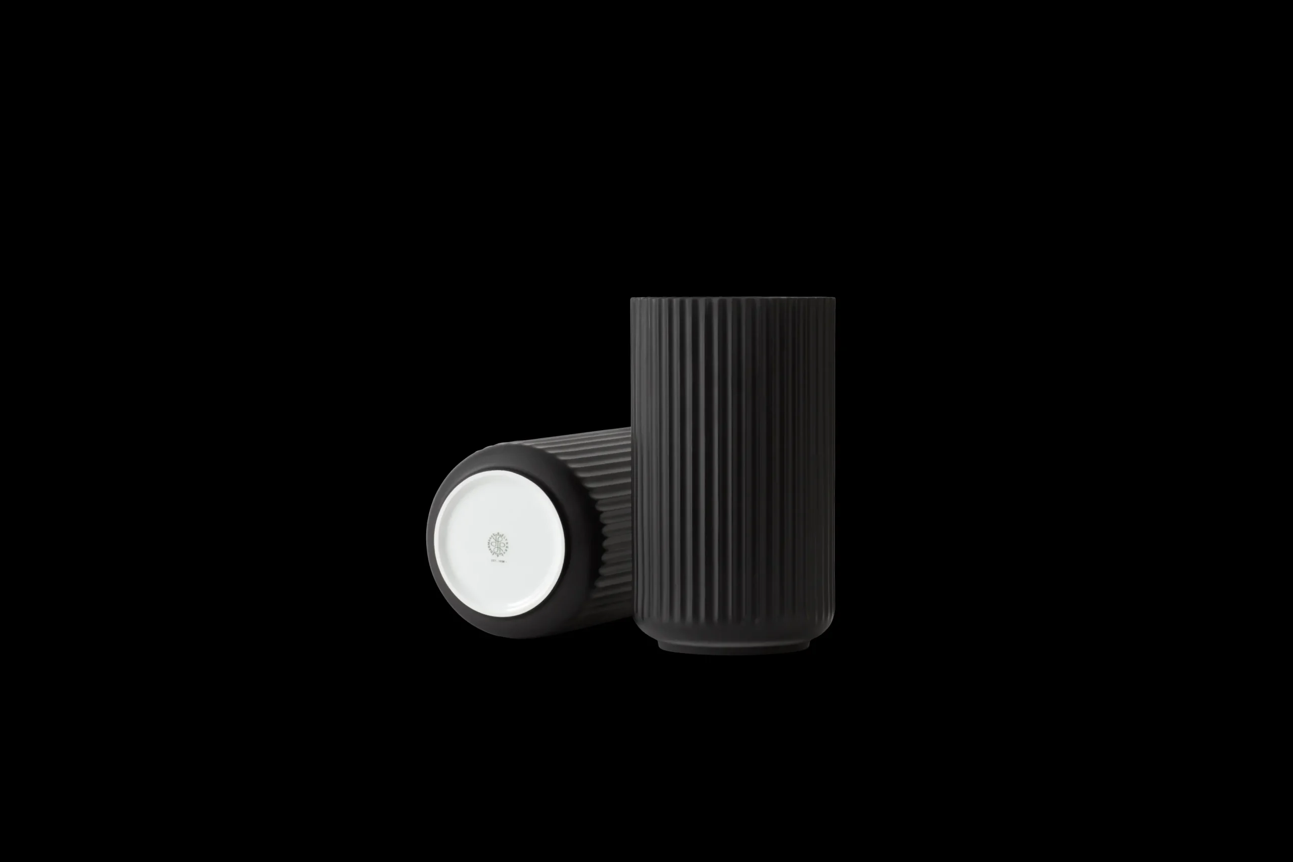 Hot Lyngby Porcelæn Lyngby Vase H25 sort porcelæn | Køb her