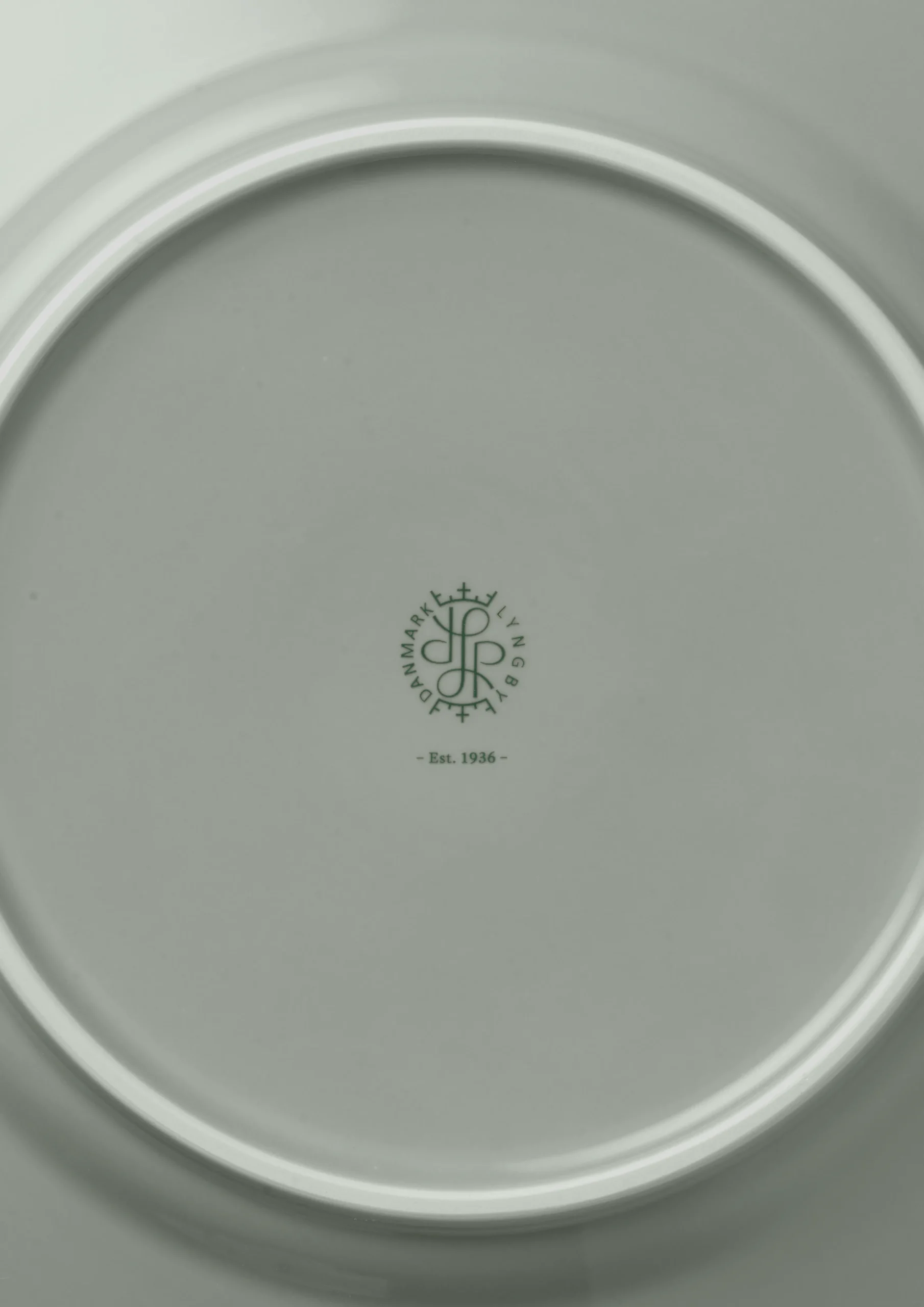 Hot Lyngby Porcelæn Rhombe Earth Frokosttallerken Ø21 cm moss