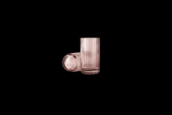 Discount Lyngby Porcelæn Vase H15.5 cm i rød fra serien Lyngby